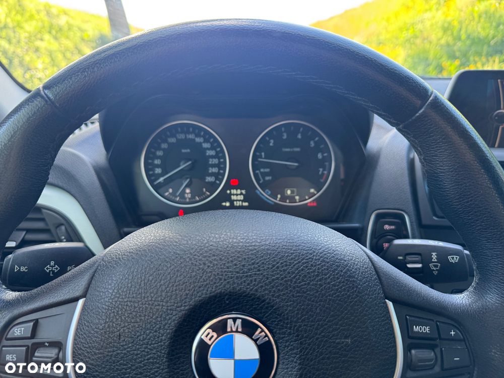 BMW Seria 1 118i - 18