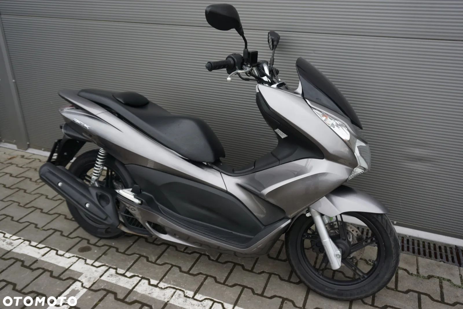 Honda PCX - 1