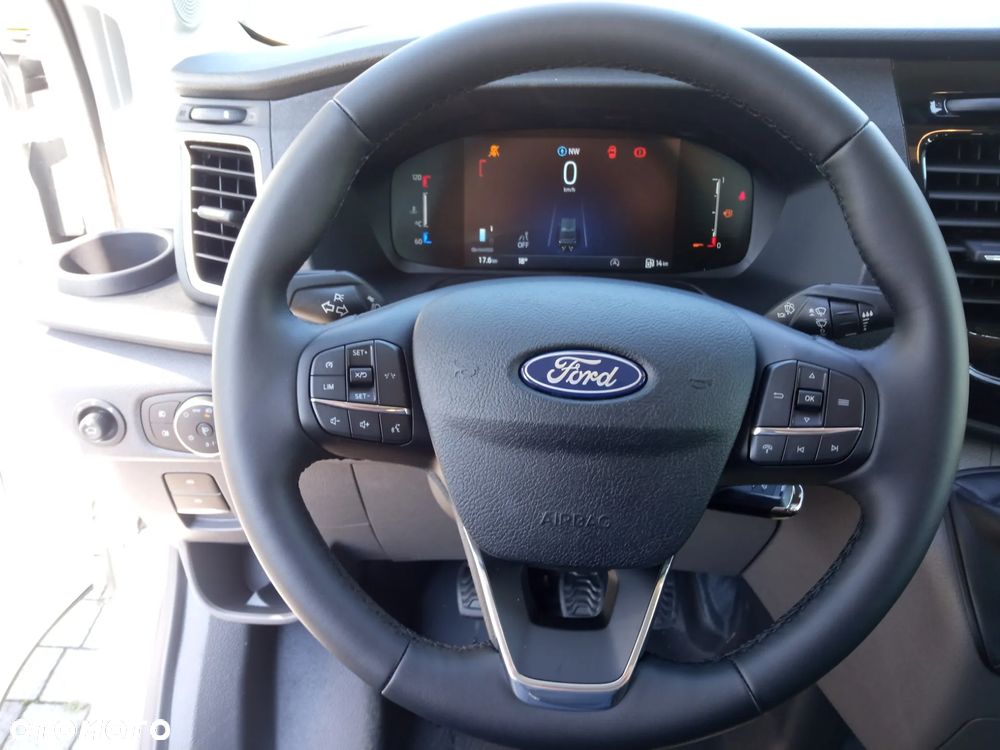 Ford Transit - 11