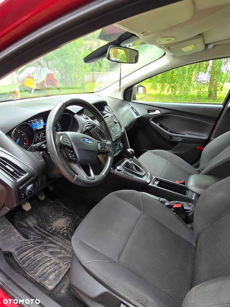 Ford Focus 1.0 EcoBoost Trend - 12
