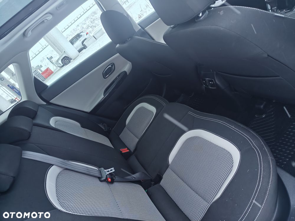 Kia Ceed 1.6 CRDi 128 Platinum Edition - 22