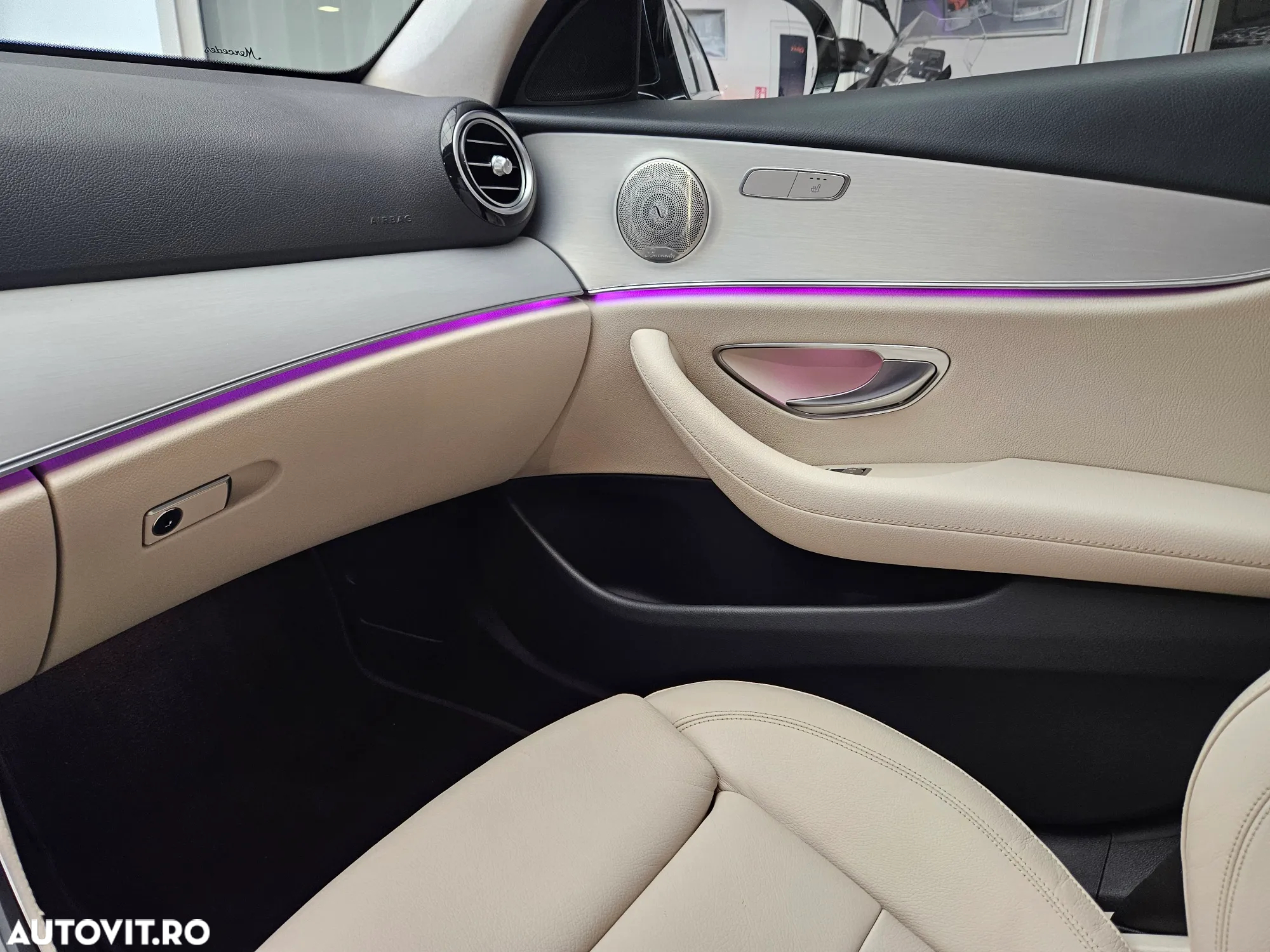 Mercedes-Benz E 220 d 4Matic 9G-TRONIC Avantgarde - 22