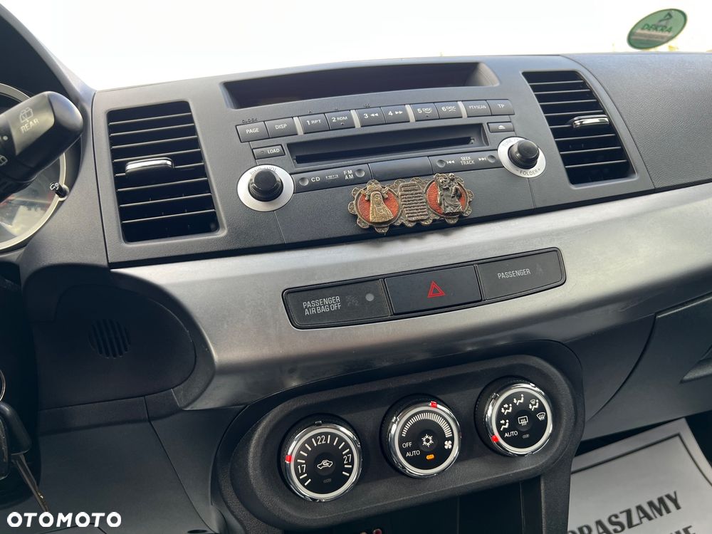 Mitsubishi Lancer 1.8 Intense - 22