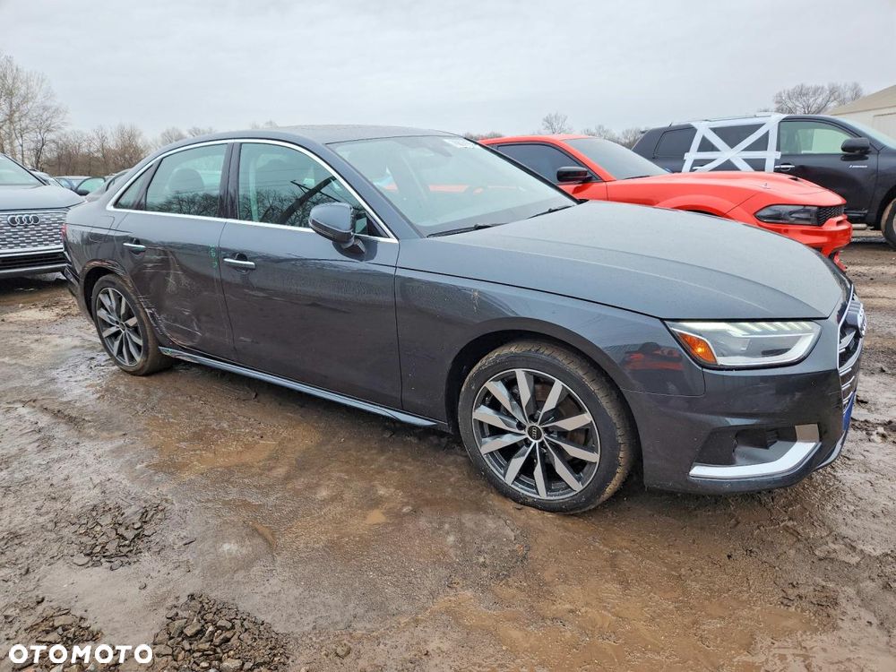 Audi A4 Avant 40 TFSI quattro S tronic - 5