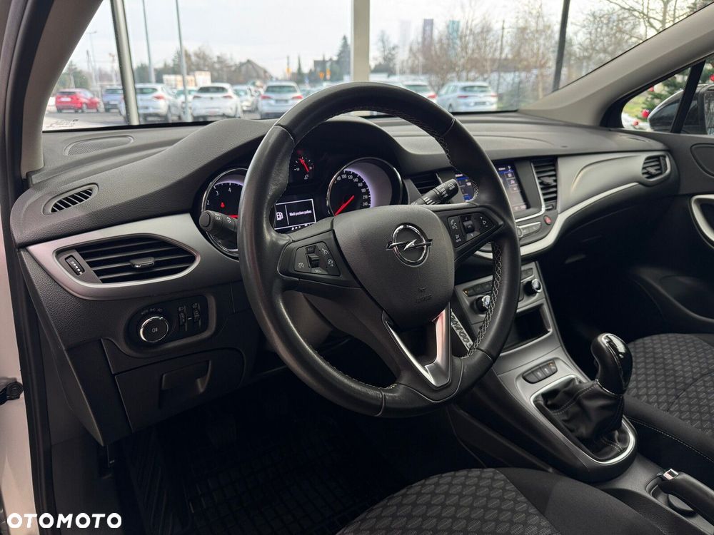 Opel Astra 1.2 T Edition S&S - 8