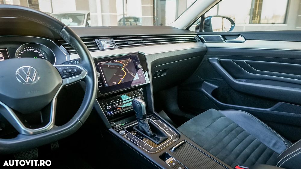 Volkswagen Passat 2.0 TDI DSG Highline - 12