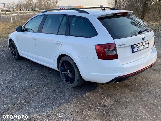 Skoda Octavia 2.0 TSI RS - 16