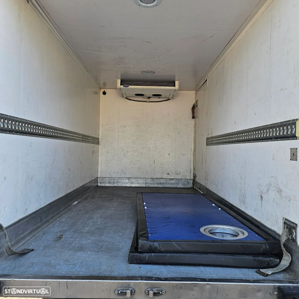 Iveco 35 C 14 Frio Garagem - 17