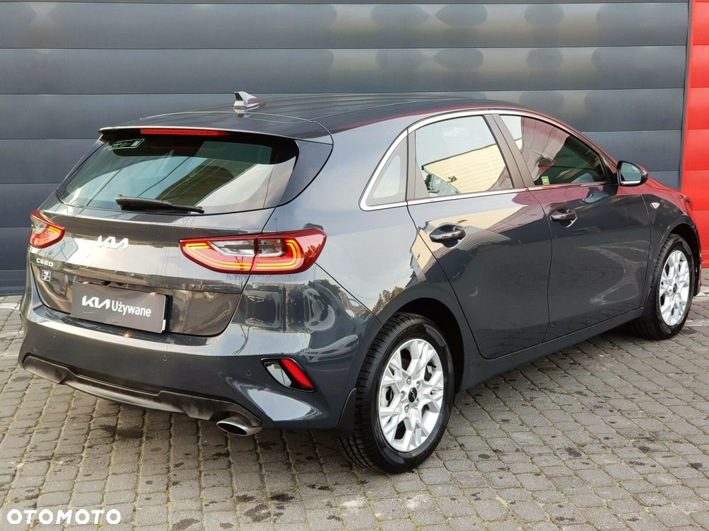Kia Ceed 1.5 T-GDI M - 10