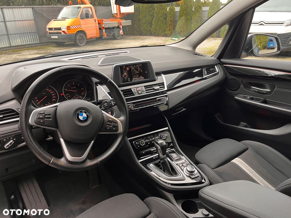 BMW Seria 2 218d Gran Tourer Sport Line - 8
