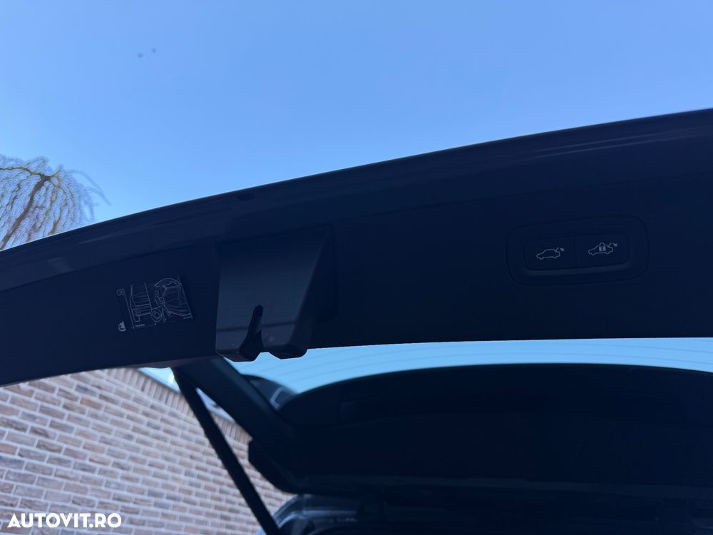 Volvo XC 90 B5 D AWD Geartronic RDesign - 37