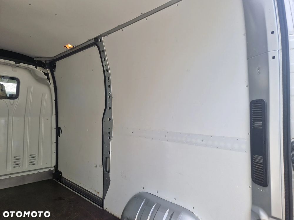 Opel Movano - 17