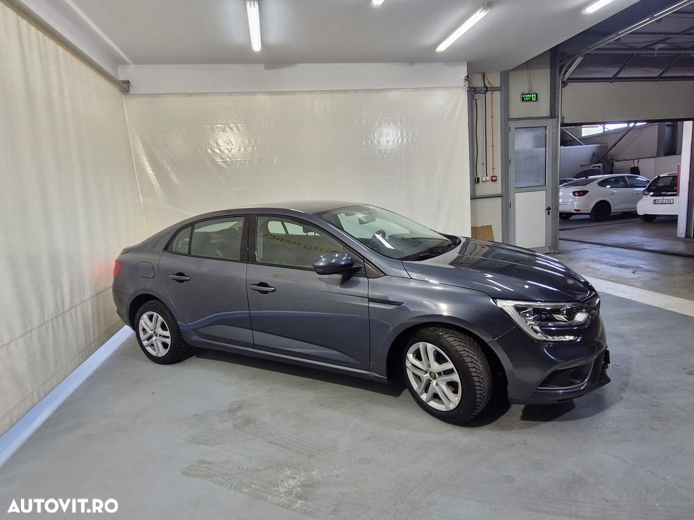 Renault Megane TCe Business - 12