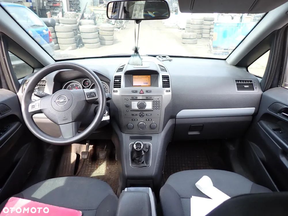 CZĘŚCI - Opel Zafira B II 1,9CDTI Z19DTH 150KM 6B M32 LAKIER Z20Z 2007r. INDEX - 9443 - 10