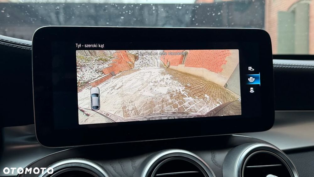 Mercedes-Benz GLC - 13