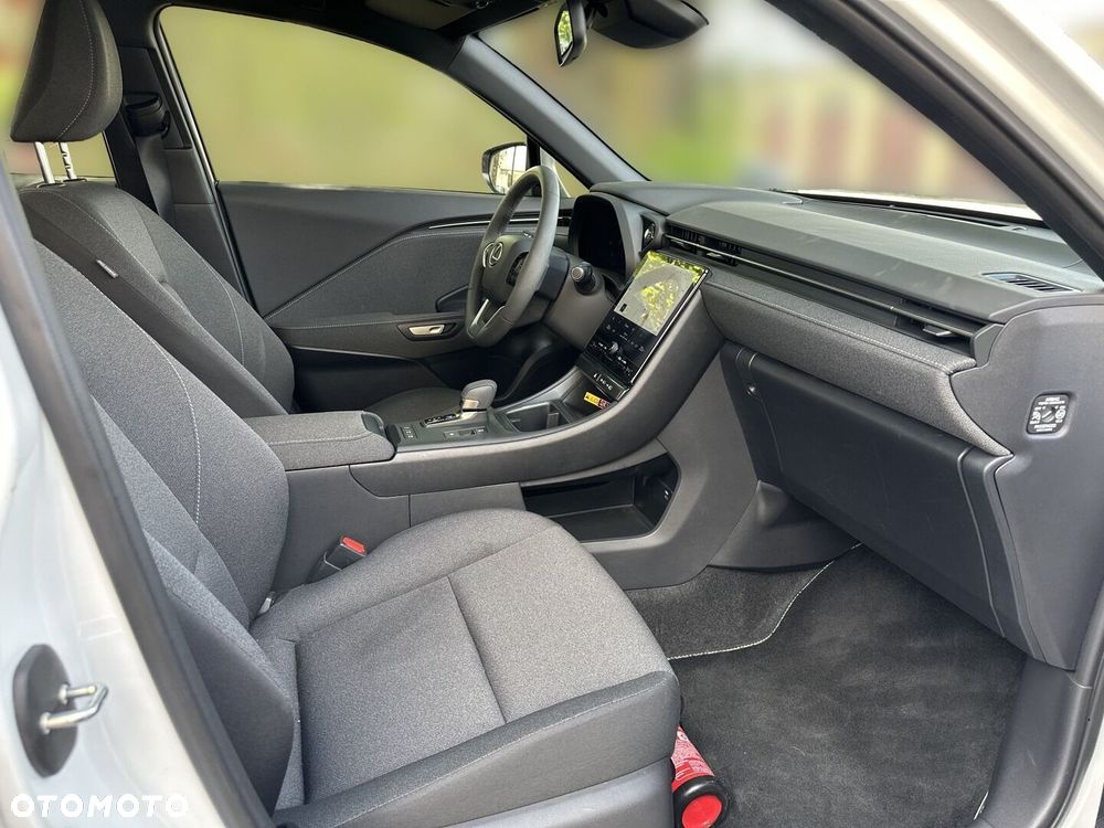 Lexus LBX 1.5 Hybrid - 13
