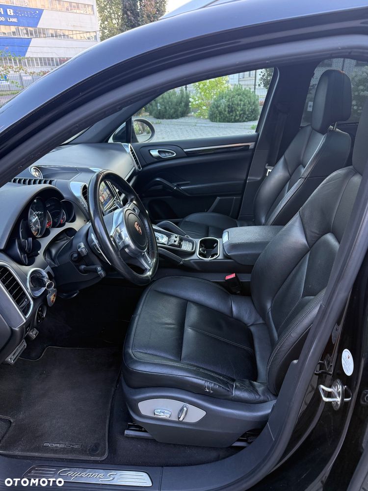 Porsche Cayenne - 9