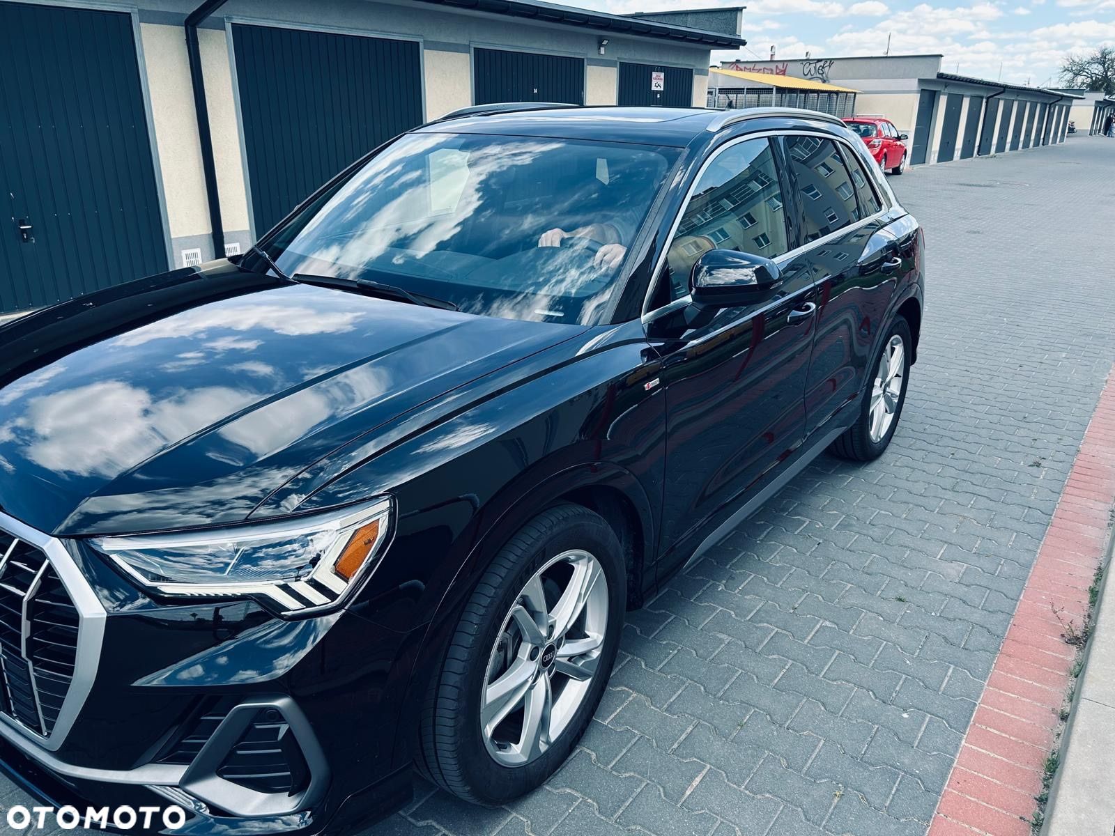 Audi Q3 - 1