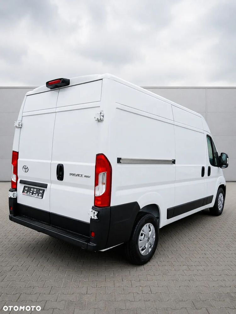 Toyota Proace MAX - 4