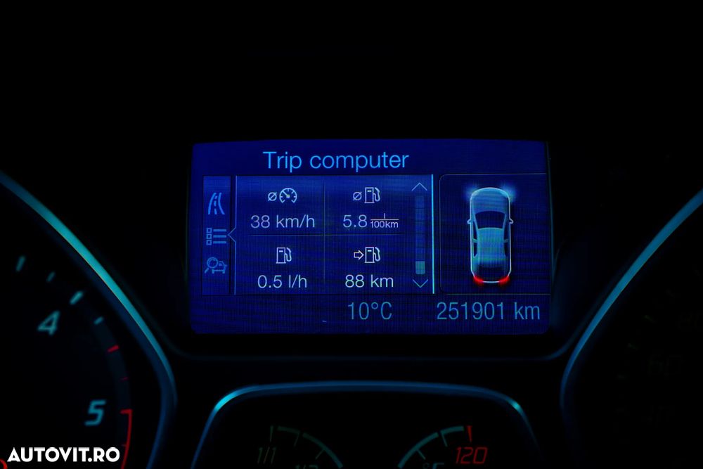 Ford Focus 1.6 TDCi ECOnetic 88g Start-Stopp-System Titanium - 12