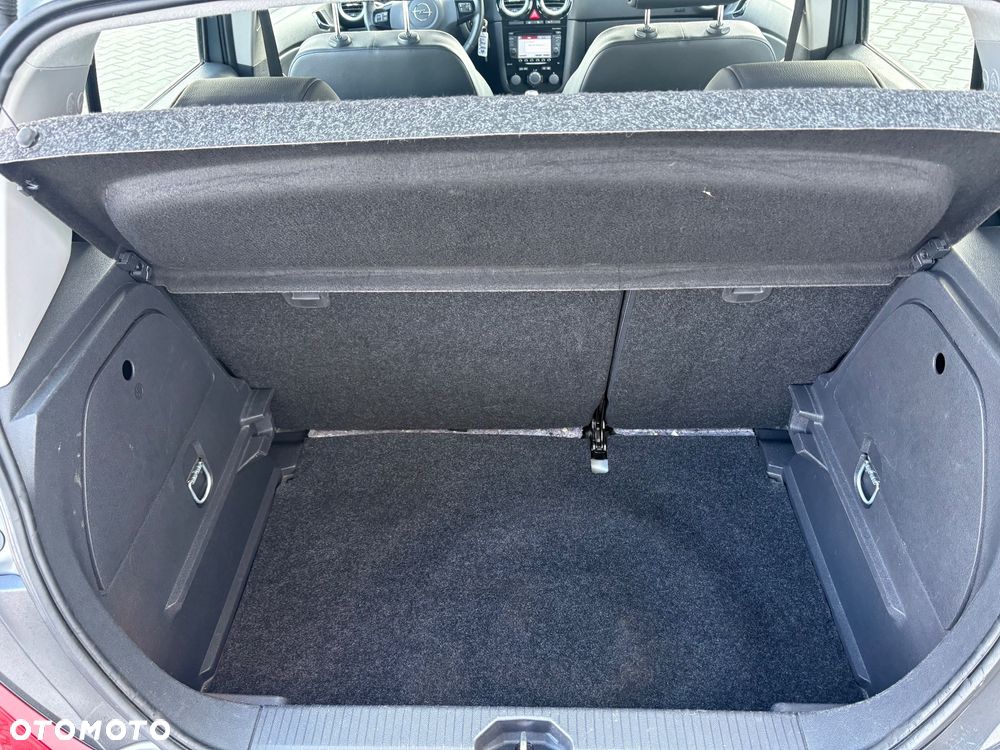 Opel Corsa 1.4 16V Cosmo - 25