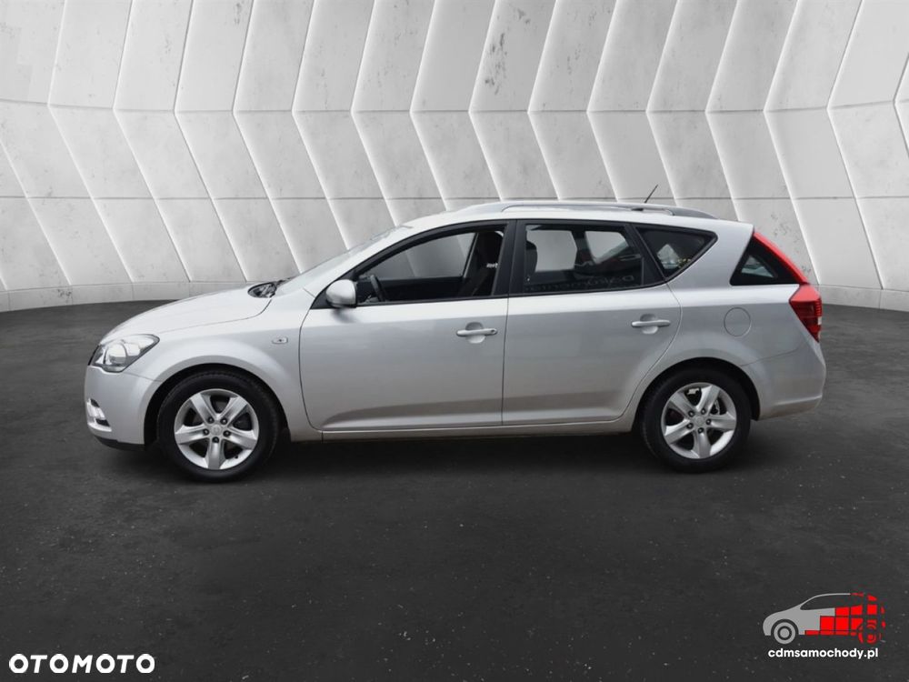 Kia Ceed - 7