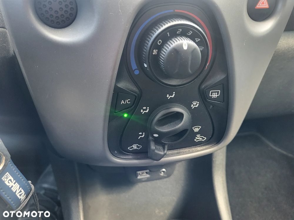 Peugeot 108 - 16