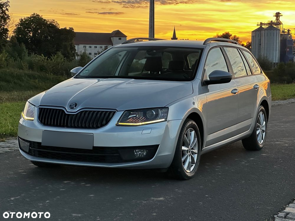 Skoda Octavia 2.0 TDI Ambition DSG - 2