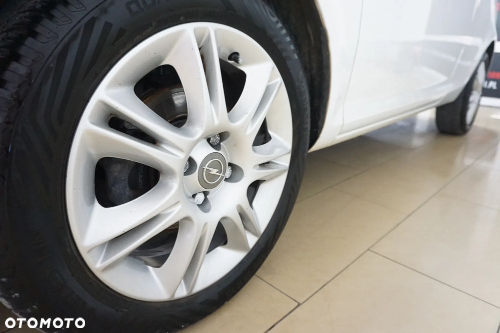 Opel Corsa 1.2 16V Cosmo - 12