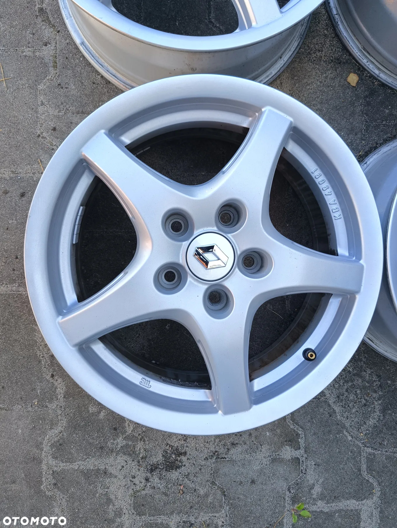 Renault 5x114,3 ET40 Alufelgi Alu felgi 16 KBA49091 - 2