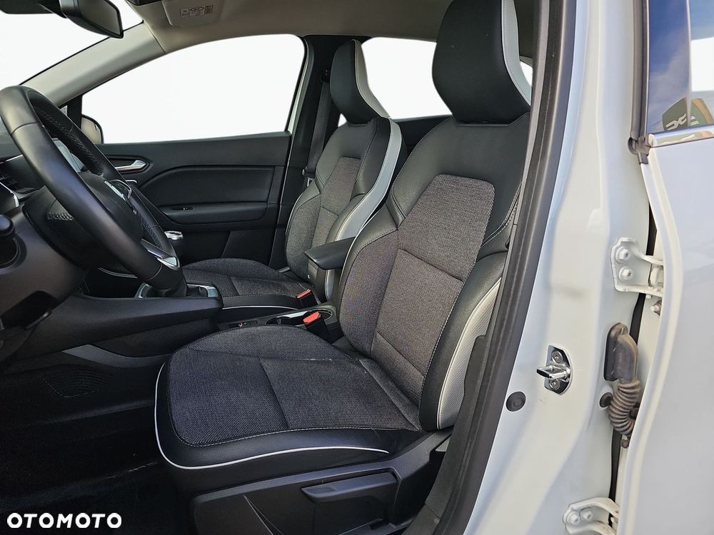 Renault Captur 1.3 TCe mHEV Intens - 25