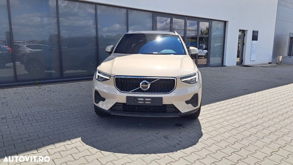 Volvo XC 40 B3 AT FWD MHEV Core - 3