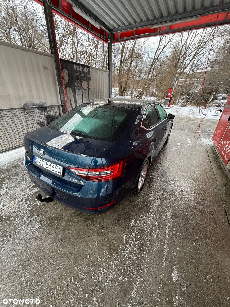 Skoda Superb 2.0 TDI DSG Style - 3