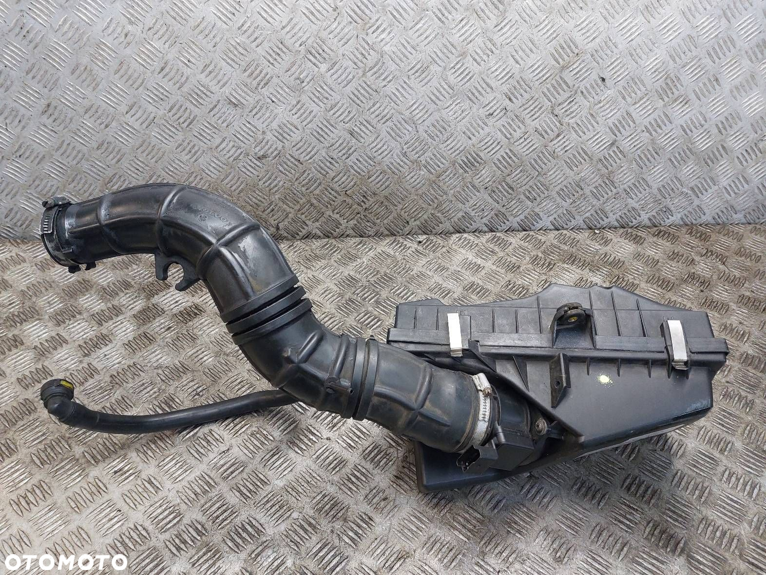 OBUDOWA FILTRA PRZEPŁYWOMIERZ DOLOT VOLVO S40 V40 I 1.9 DI 30620760 - 3