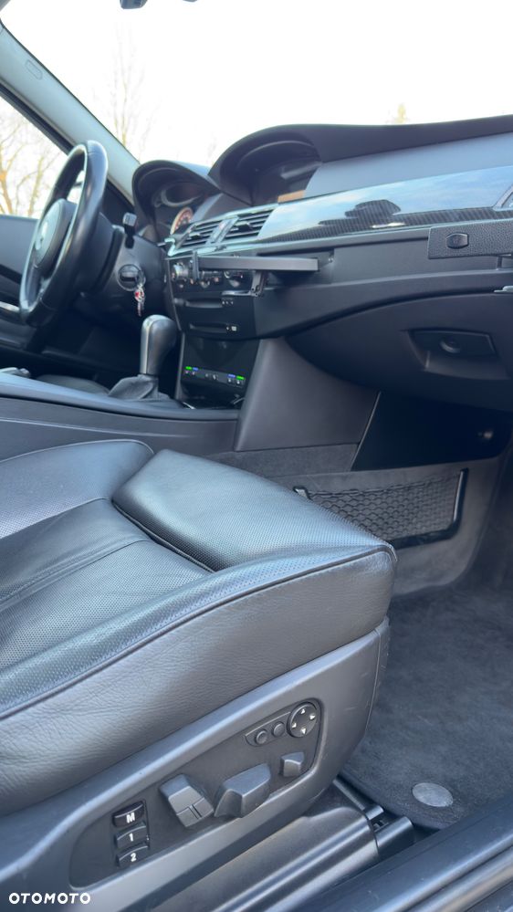 BMW Seria 5 - 33