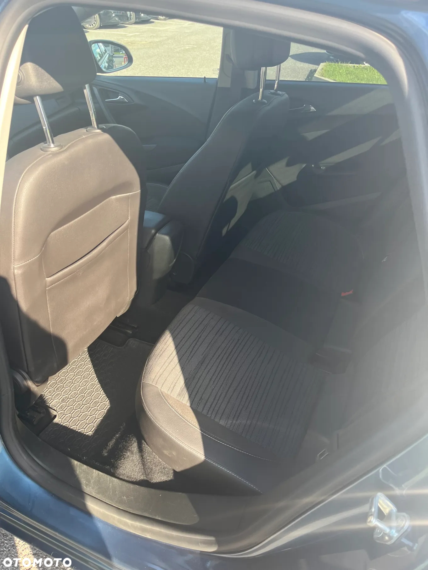 Opel Astra IV 1.4 T Active - 9