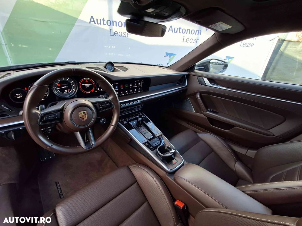 Porsche 911-TURBO-S - 9