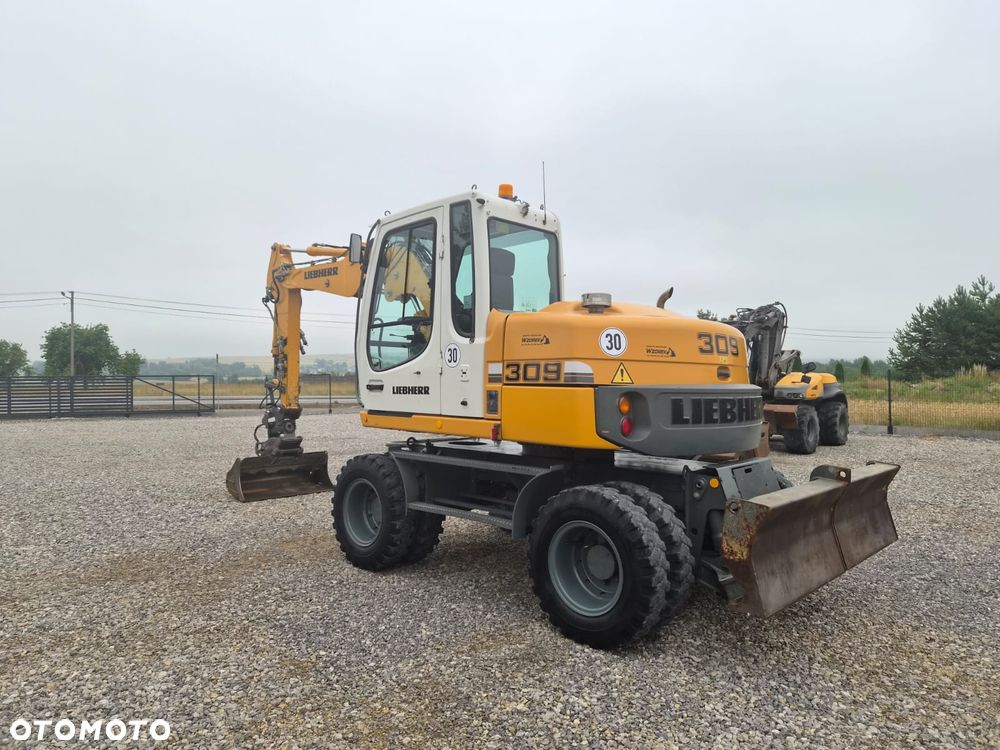 Liebherr A 309 Litronic - 14