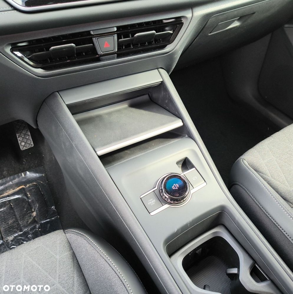Volkswagen Tiguan - 16