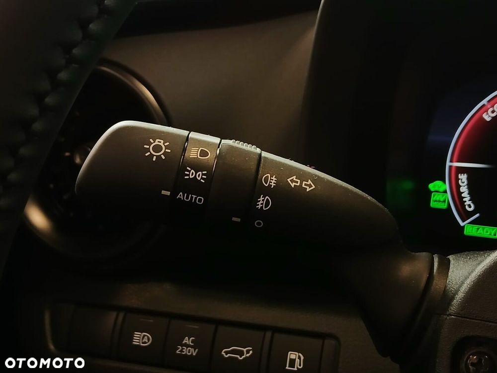 Toyota C-HR - 23