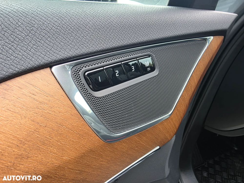 Volvo XC 90 D5 AWD Geartronic Inscription - 11