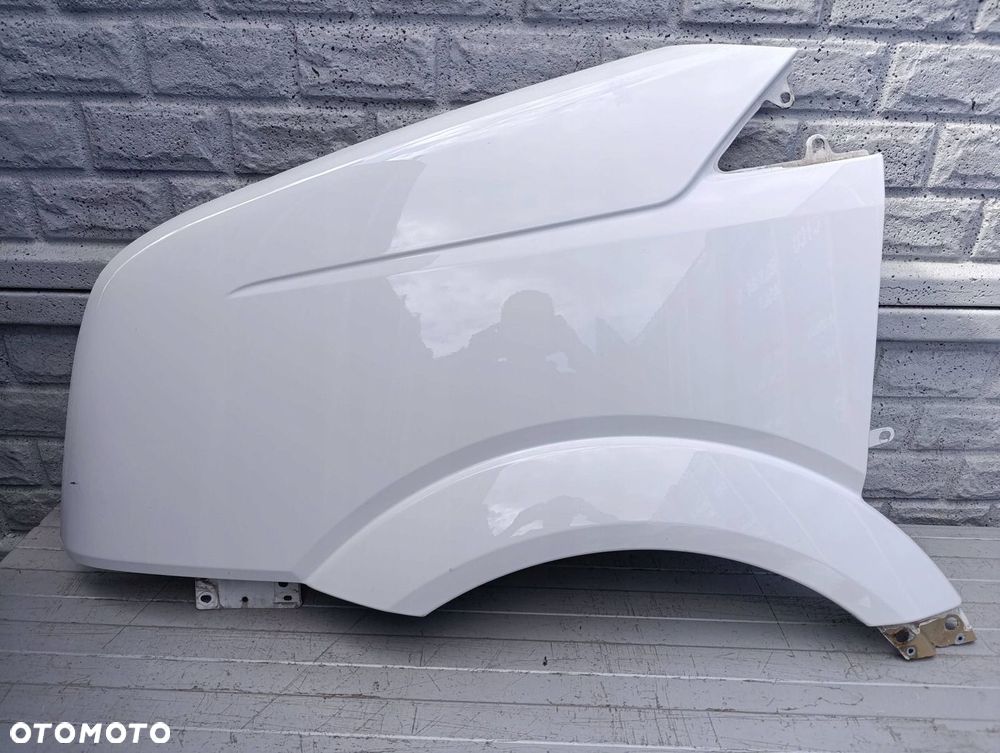 VW CRAFTER 2006  2016 BŁOTNIK LEWY PRZEDNI