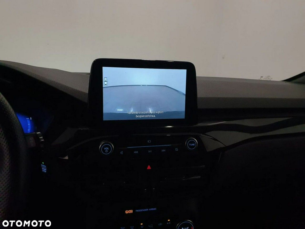 Ford Kuga 2.0 EcoBlue Hybrid ST-LINE X - 24