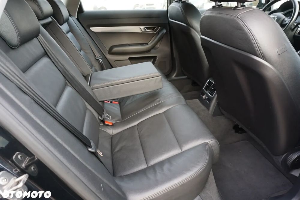 Audi A6 Avant - 15