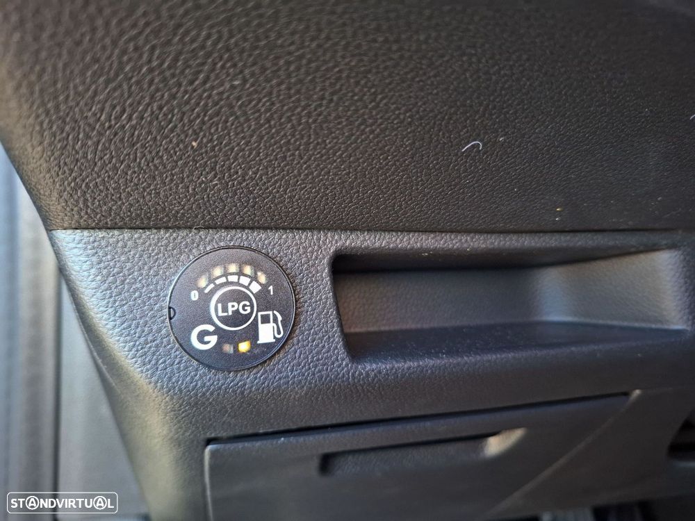 Renault Clio 1.0 TCe Evolution Bi-Fuel - 23