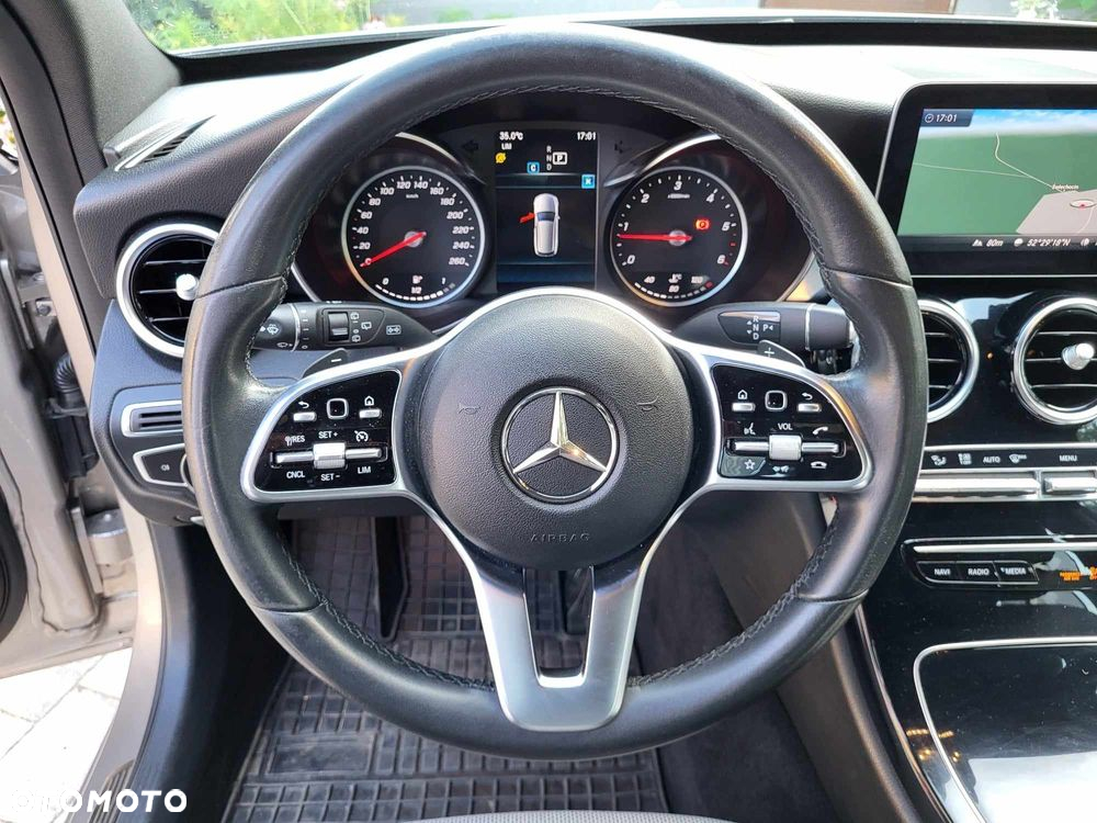 Mercedes-Benz Klasa C 220 d T 9G-TRONIC AMG Line - 18