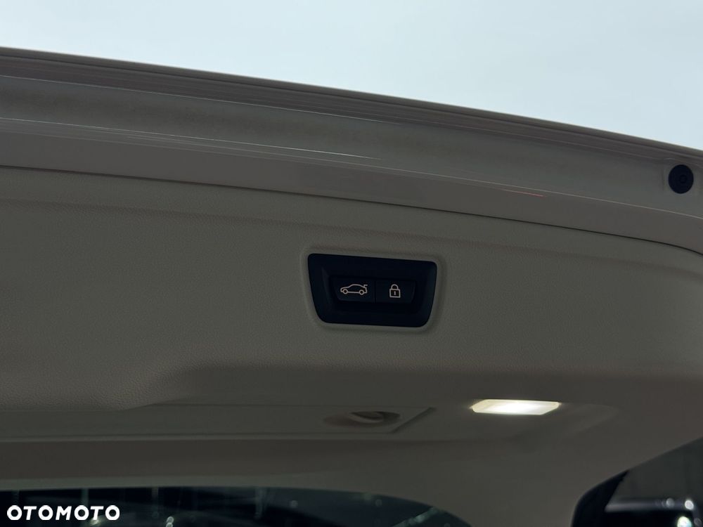BMW Seria 3 320i Advantage - 21