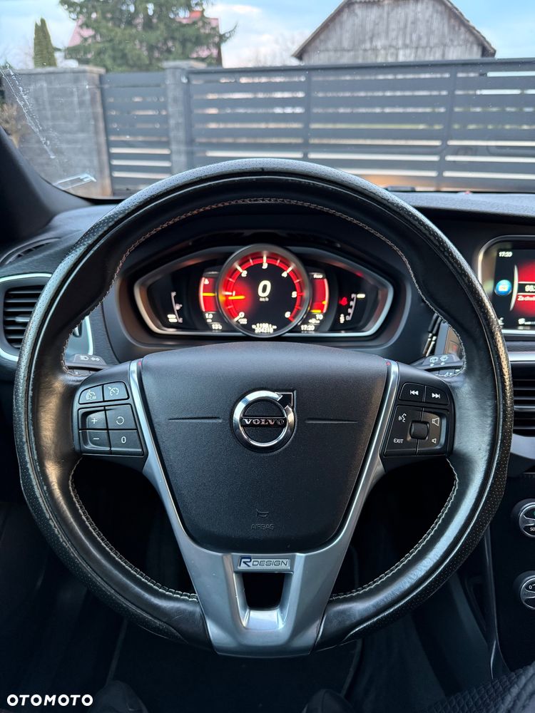 Volvo V40 D3 Geartronic RDesign - 20
