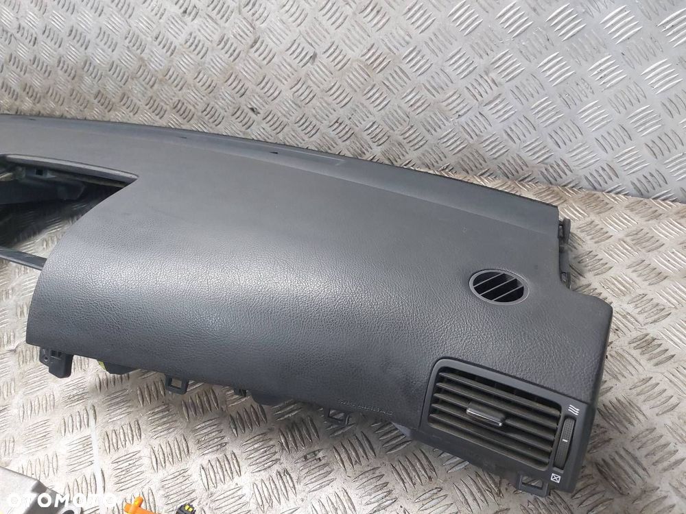 ZESTAW POSTRZAŁOWY KOKPIT DESKA AIRBAG AVENSIS T25 - 12