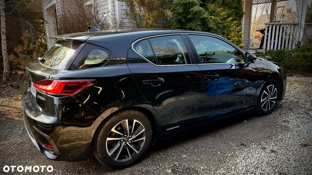 Lexus CT 200h Elegance - 2